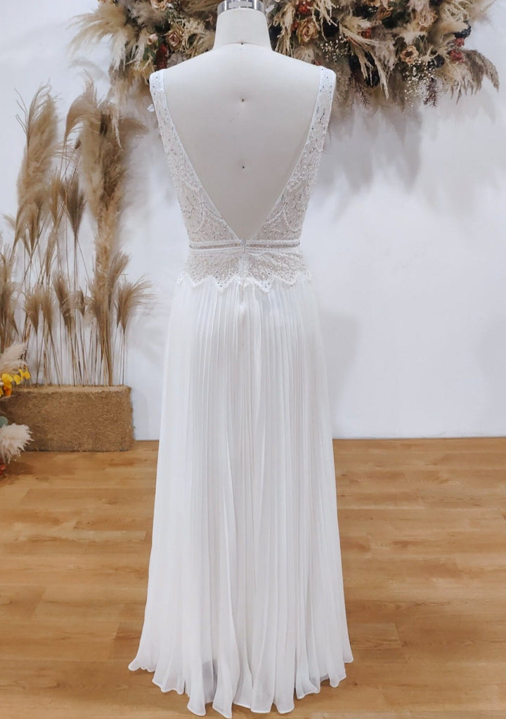 Fleur - US10 (AU12) - The Laid Back Bride