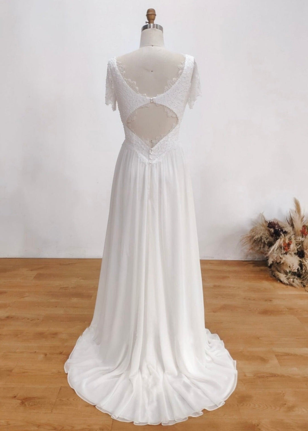Poppy - US12 (AU14) - The Laid Back Bride