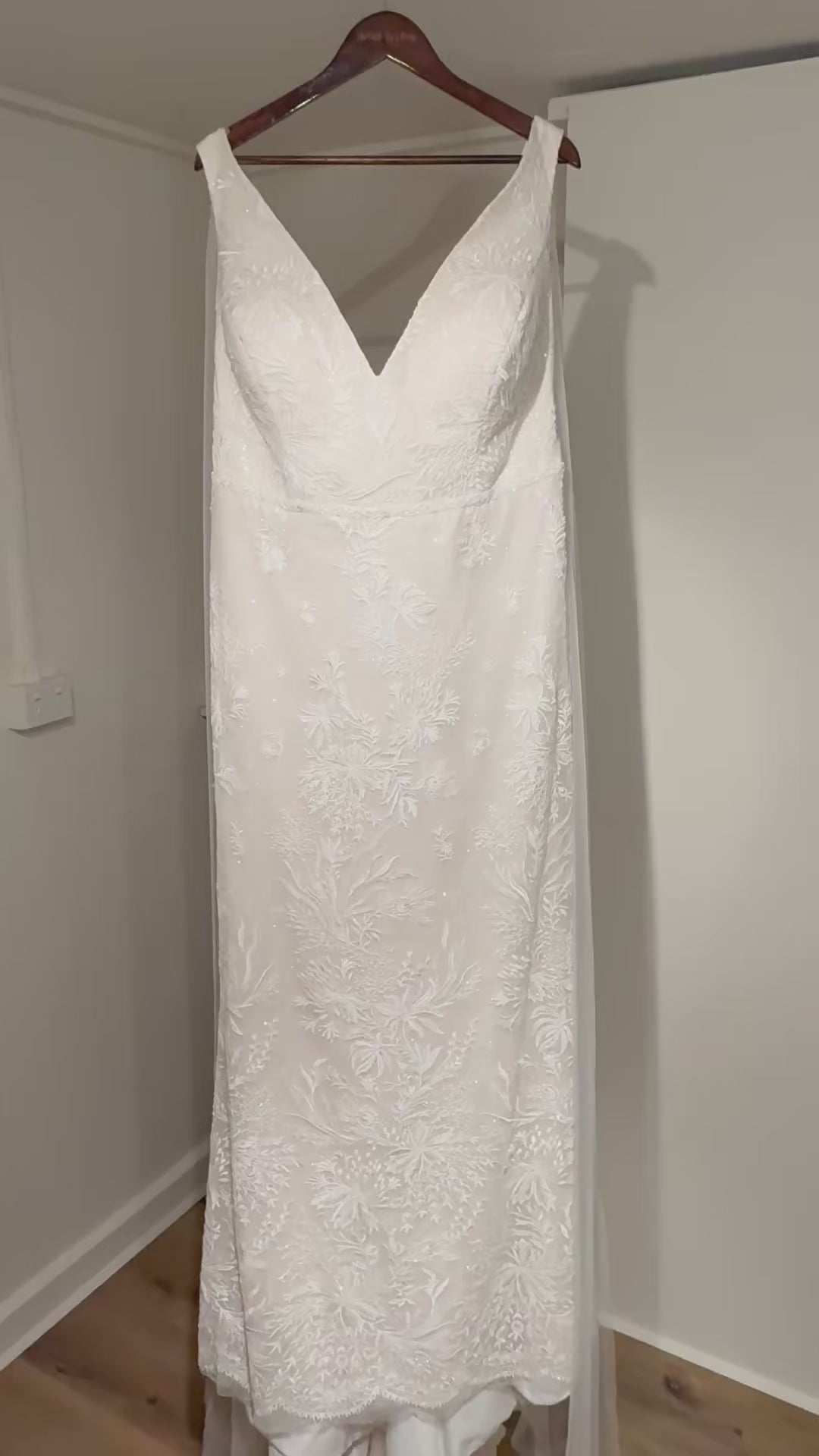Bruna by Elly Bride AU22