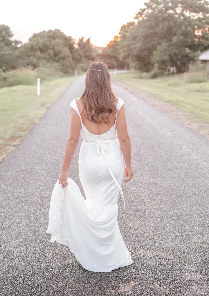 Xanthe - US8 (AU10) - The Laid Back Bride